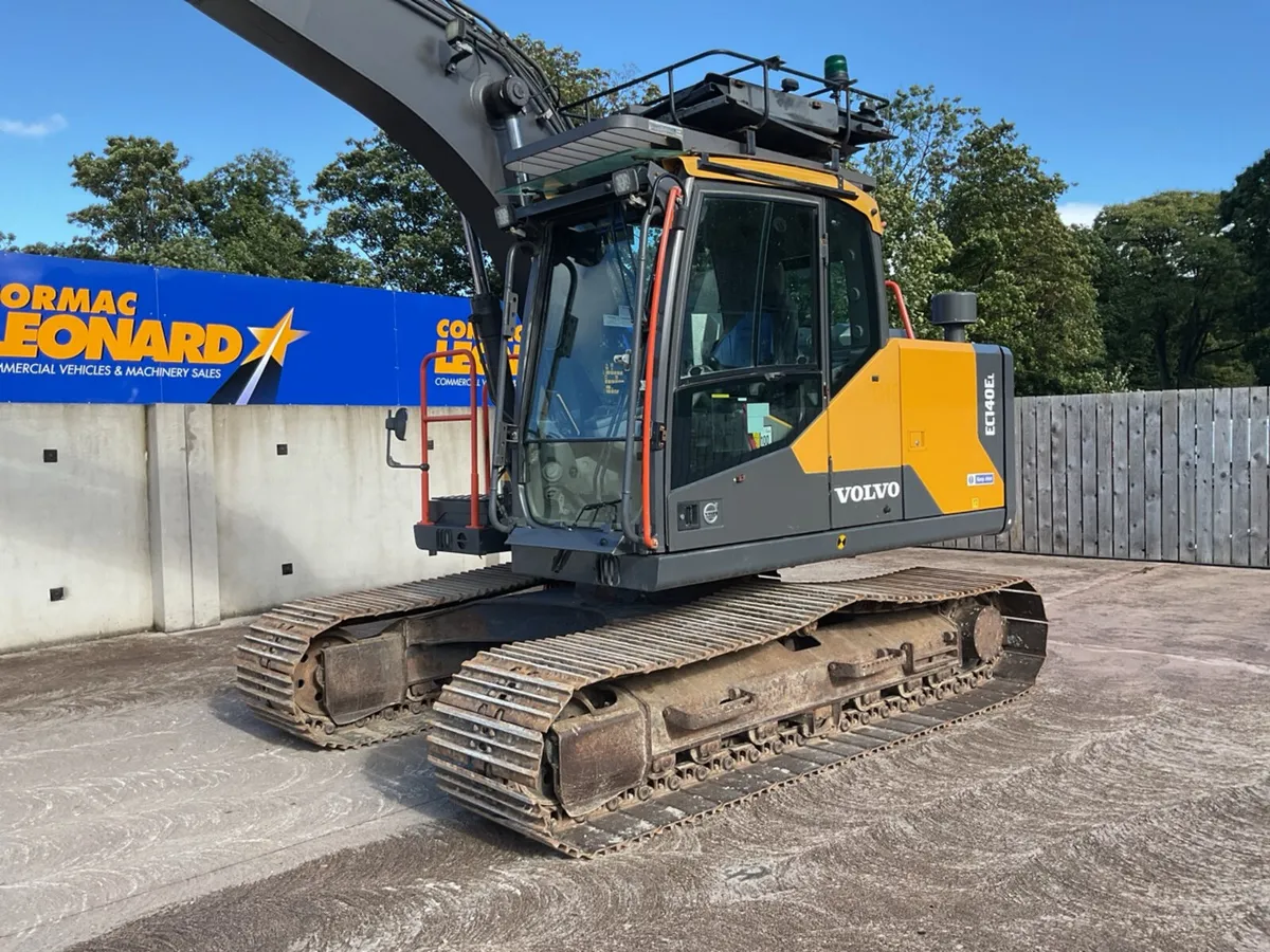 2019 Volvo EC140EL Tracked Excavator - Image 2