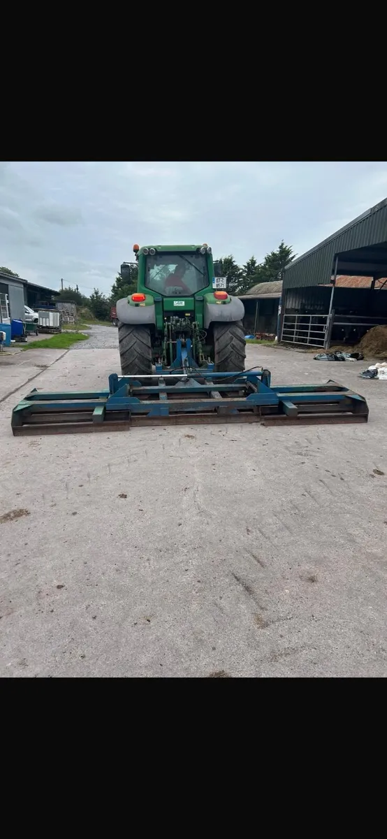 Land leveller - Image 1