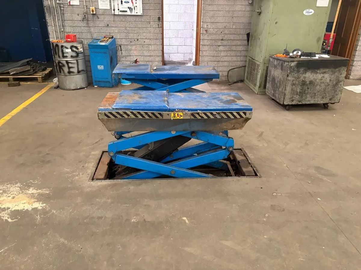 AGM 3-Ton In-Ground Scissor Lift - Image 2