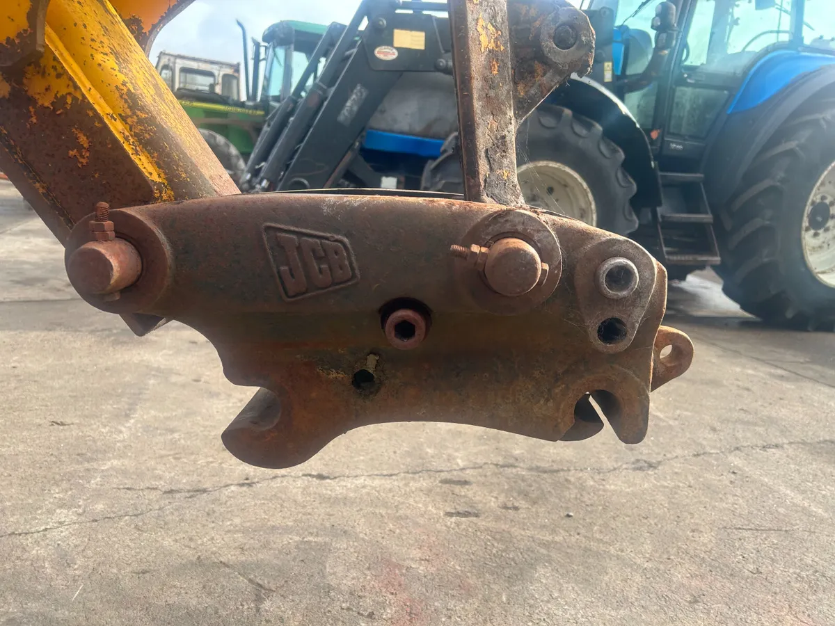 JCB ((45mm)) Semi Quick Hitch For 3CX - Image 1