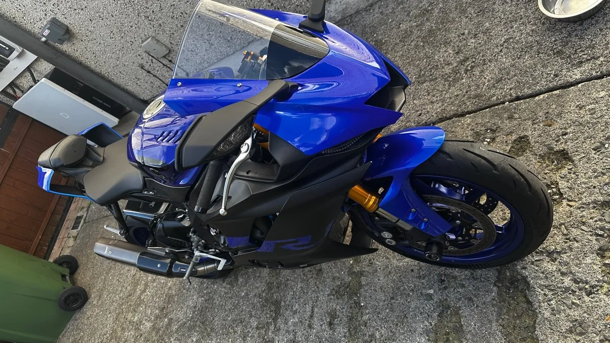 Yamaha R6 - Image 3