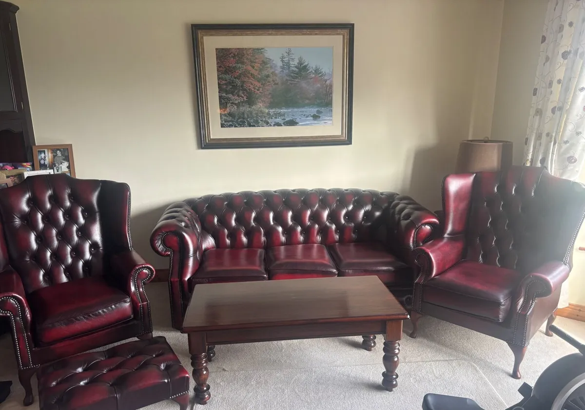 Chesterfield Suite 3+1+1+Footstool & Table - Image 3