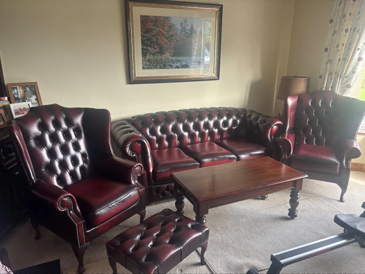 Chesterfield Suite 3+1+1+Footstool & Table - Image 4