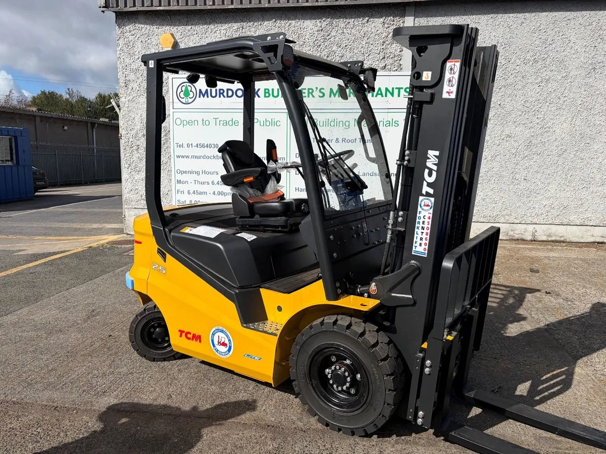 TCM Lithium Electric Forklift - 2.5 Tonne - Image 3
