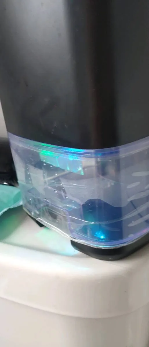 Small portable dehumidifier - Image 4