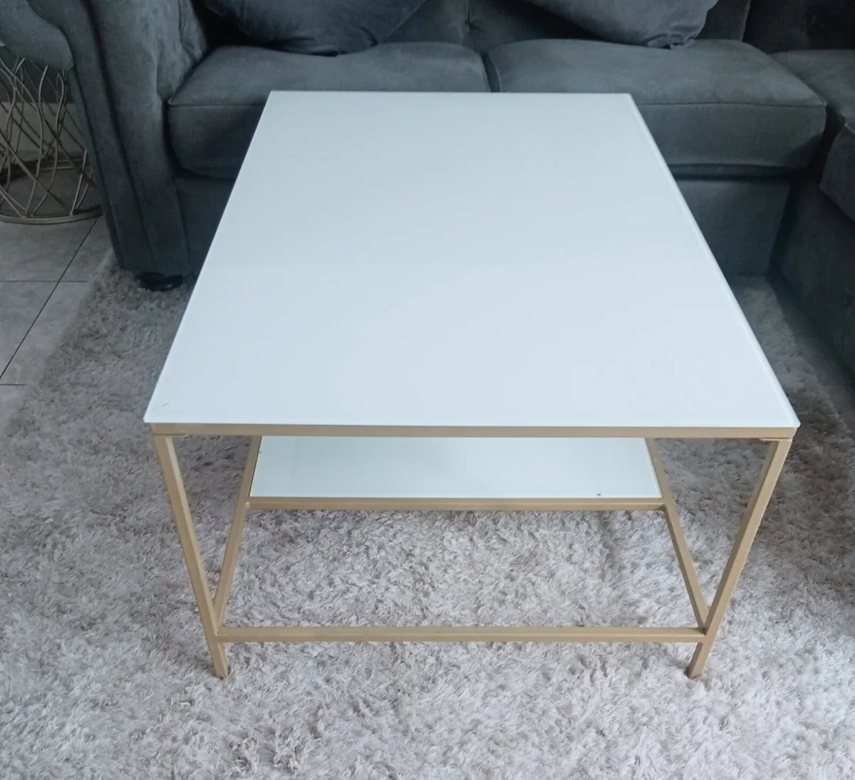Coffee table - Image 1