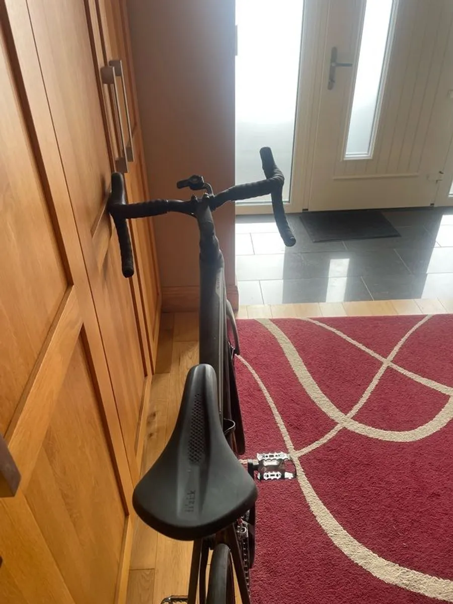 Orbea Avant Disc Road Bike | Size 55 | Shimano Tiagra | Carbon Fork - Image 2