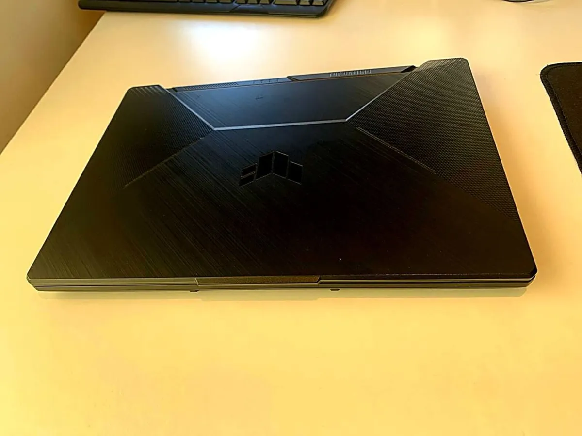 Asus TUF Gaming F15 (FX506HC) - Image 2