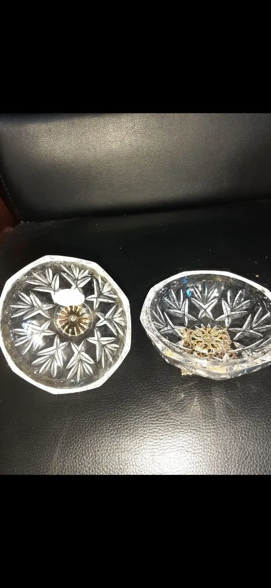 Vintage Killarney Crystal lidded trinket dish. - Image 4