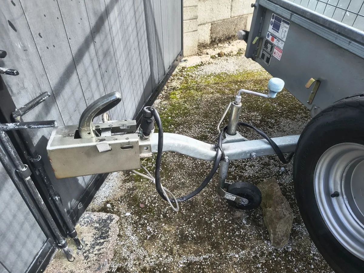 Ifor Williams 8'2" x 4'9" single axle trailer P8e - Image 3
