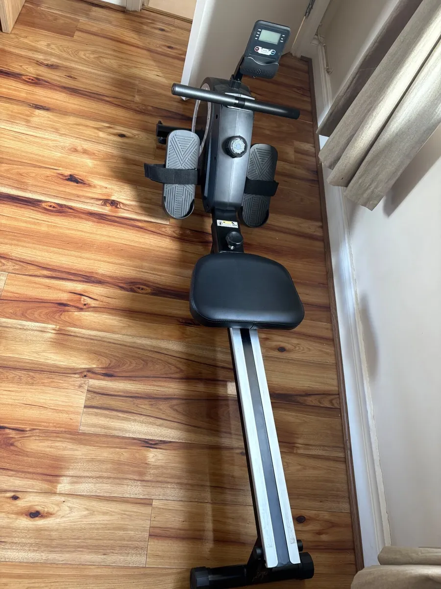 Rowing machine - Image 3