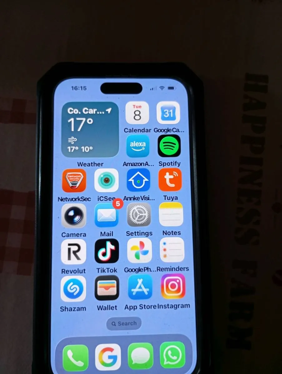 I phone 15 - Image 4