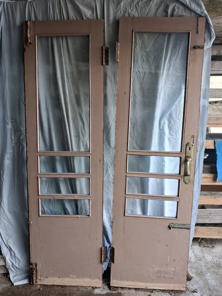 Pub/Shopfront door. - Image 3