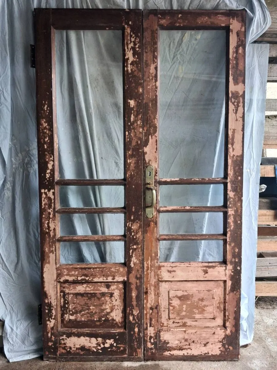 Pub/Shopfront door. - Image 2