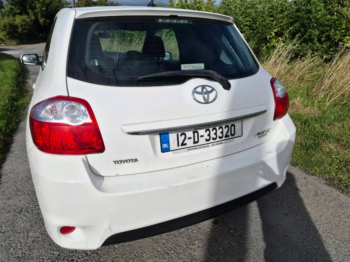 Auris Van 2012 New DOE  09/27 Tax 09/26 Clean Van - Image 4