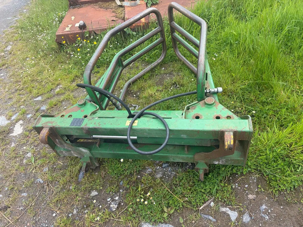 Bale handlers x 2 - Image 3
