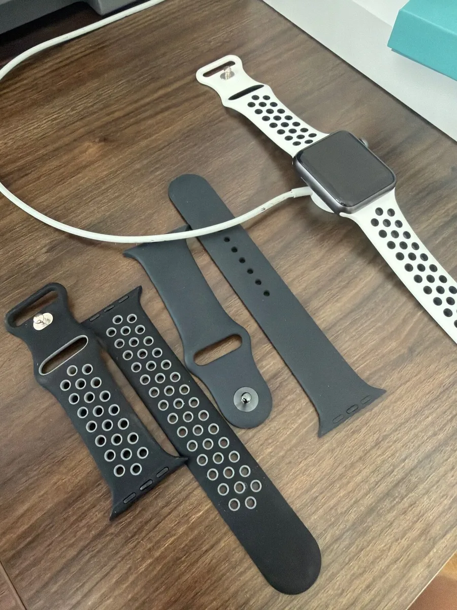Apple Watch Series 3 - Image 4