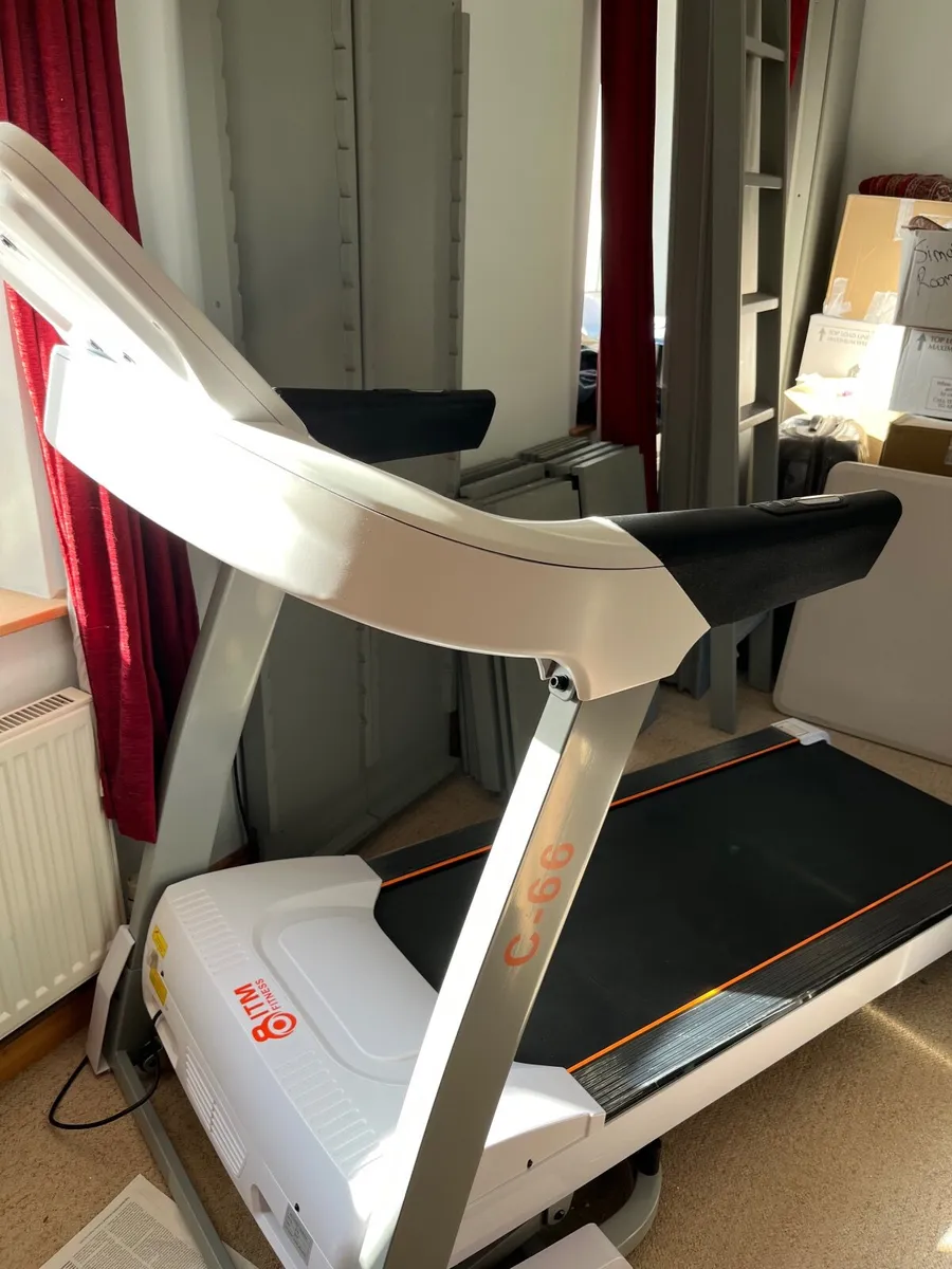 Treadmill - Image 3
