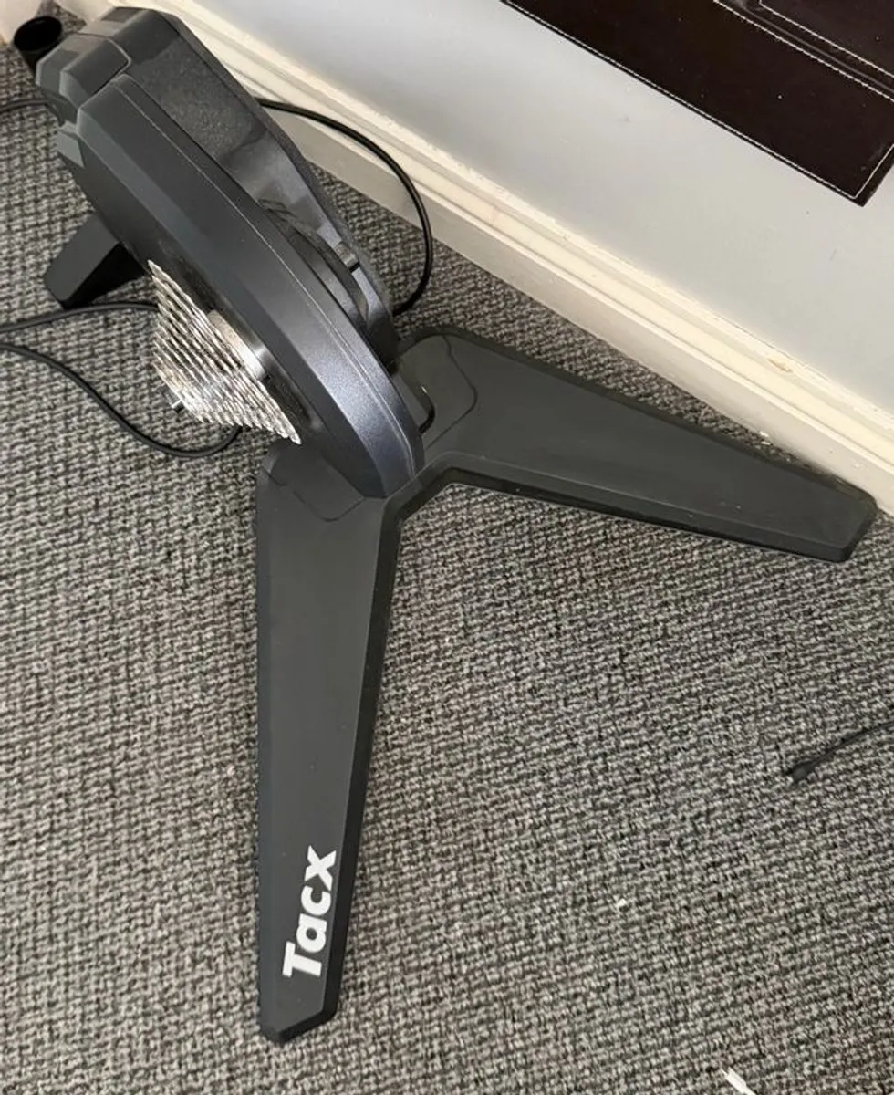 Tacx Flux S Smart Trainer - Image 1