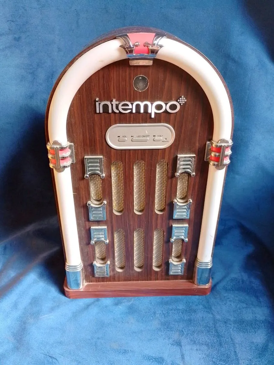 Intempo jukebox Bluetooth untested - Image 1
