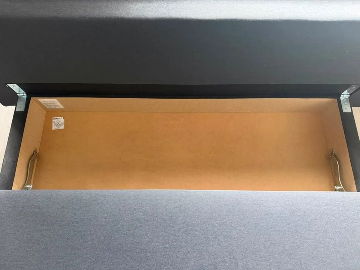3-Seat SofaBed - Image 4