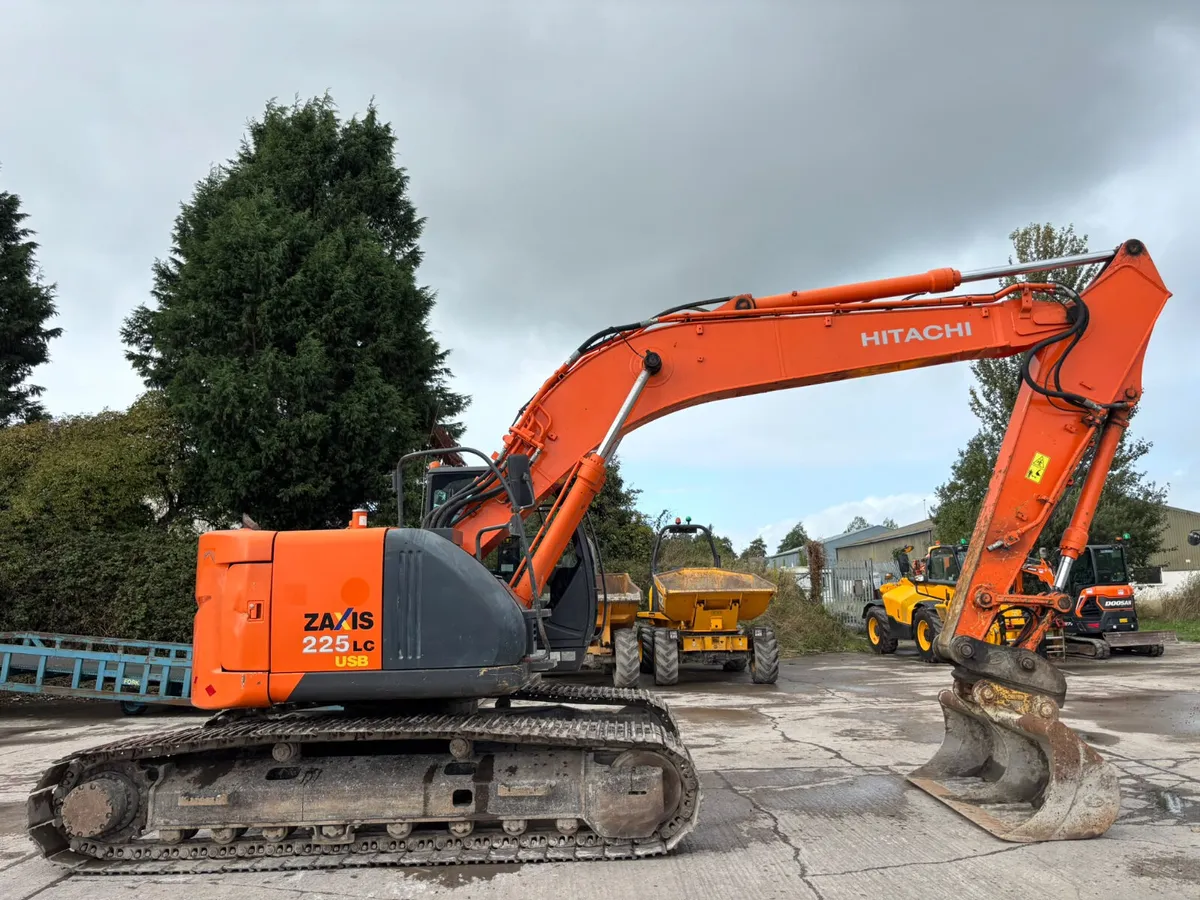 2012 Hitachi ZX225 USLC-3 - Image 3