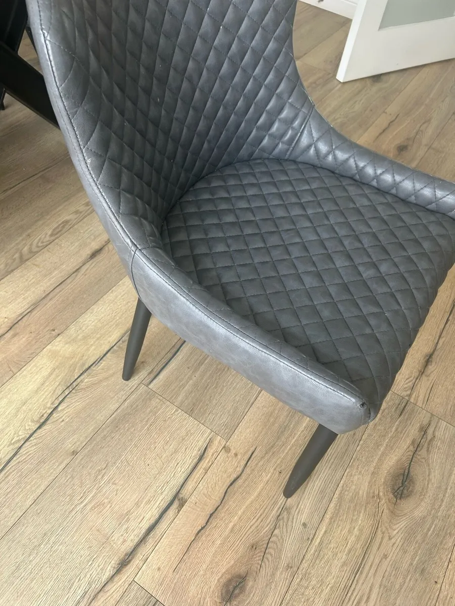 Dining chairs - Image 2