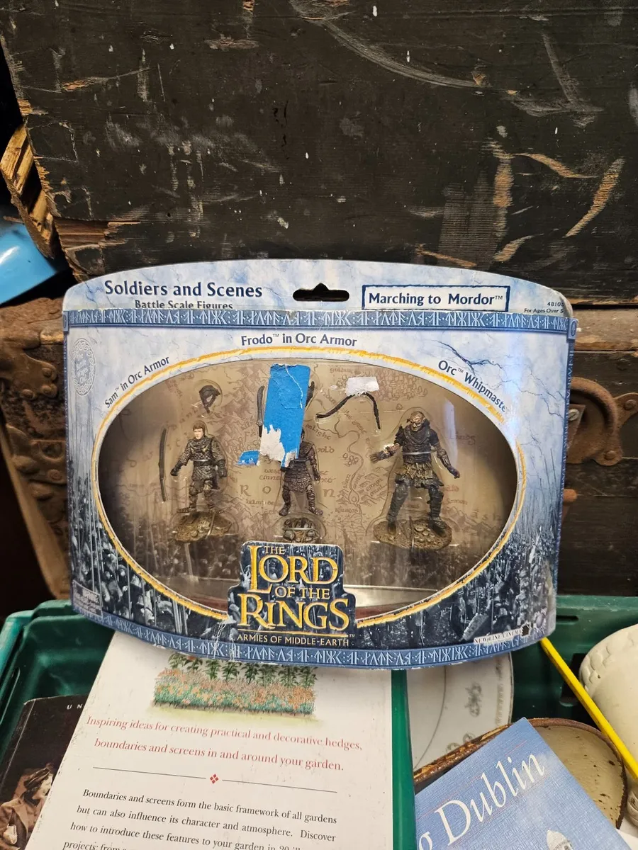 Lord of the Rings Figures Set - Image 1