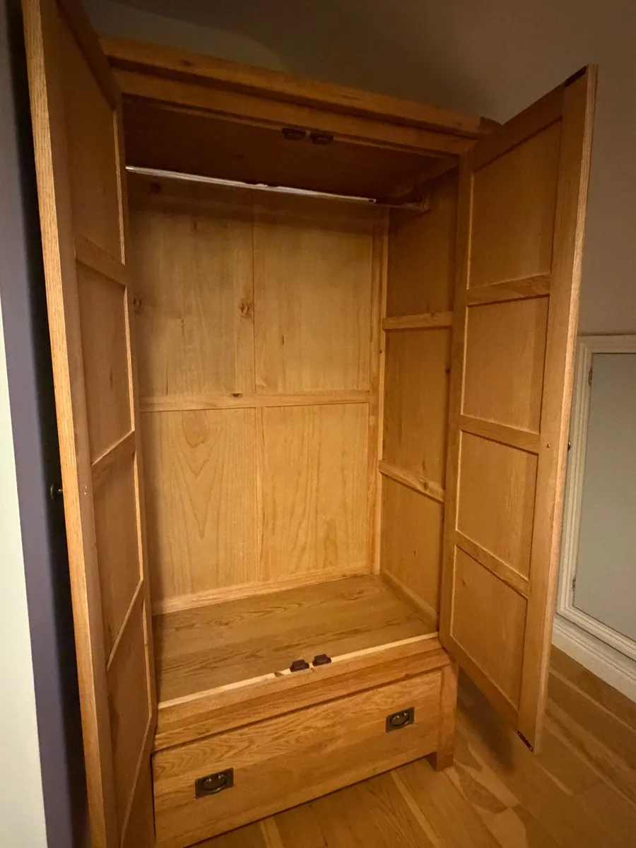 Wardrobe - Image 3