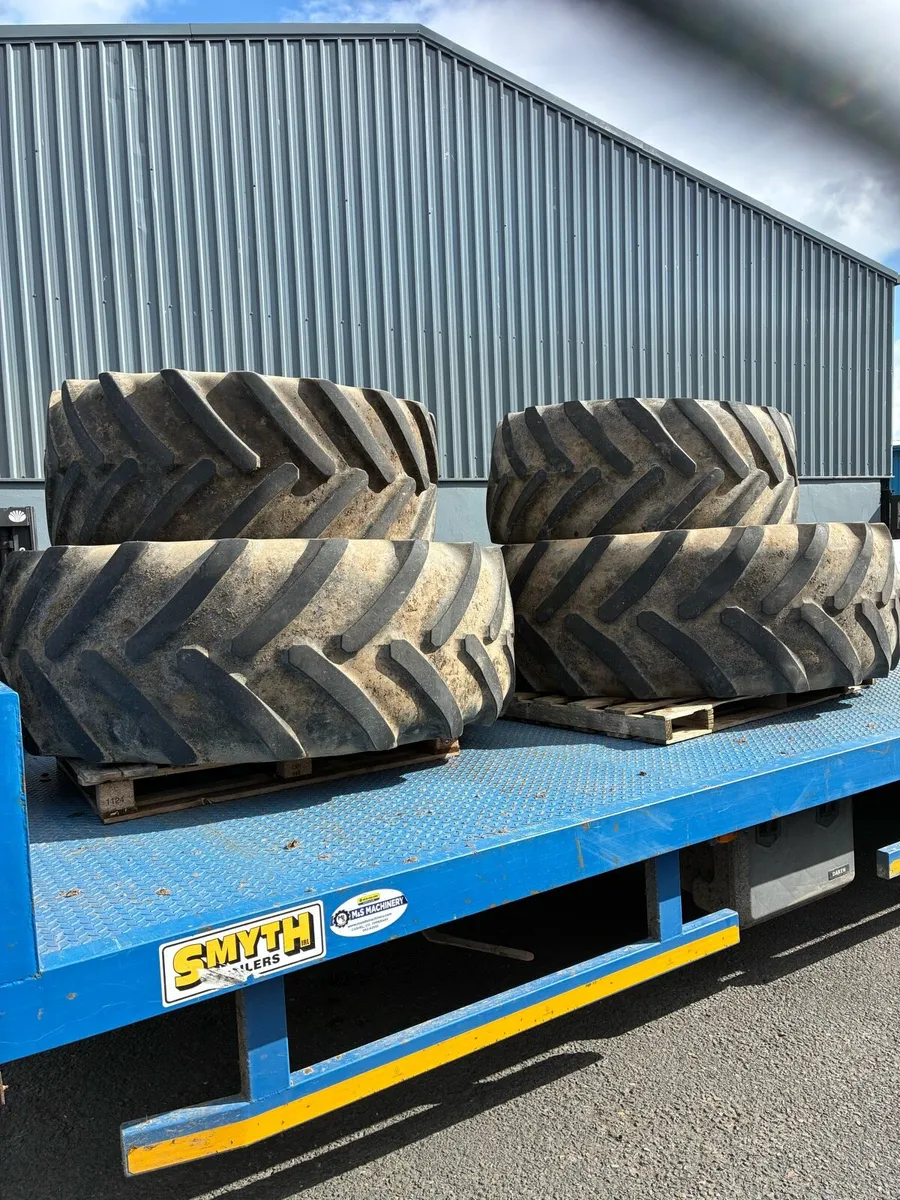 Tractor tyres - Image 1