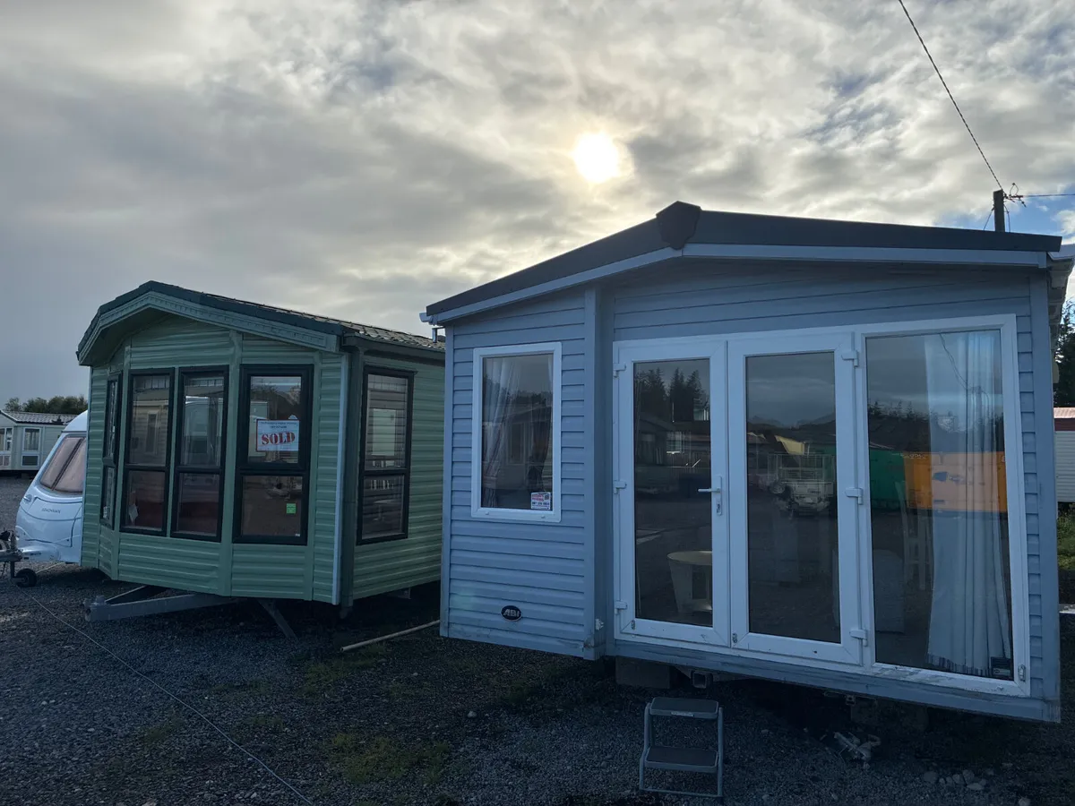 LOOK AT THIS ABI BEACHCOMBER 3BED 40X12 - Image 1