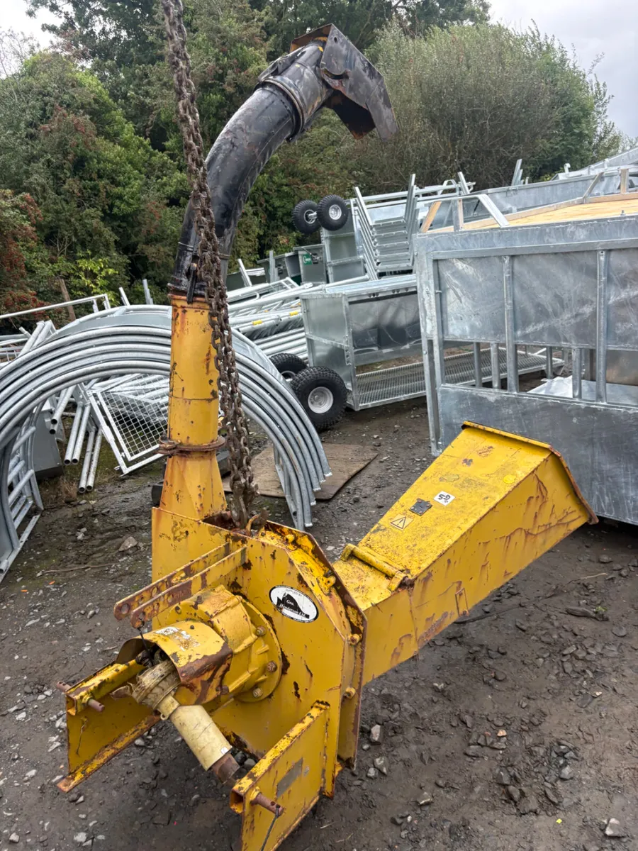 Wood chipper - Image 1