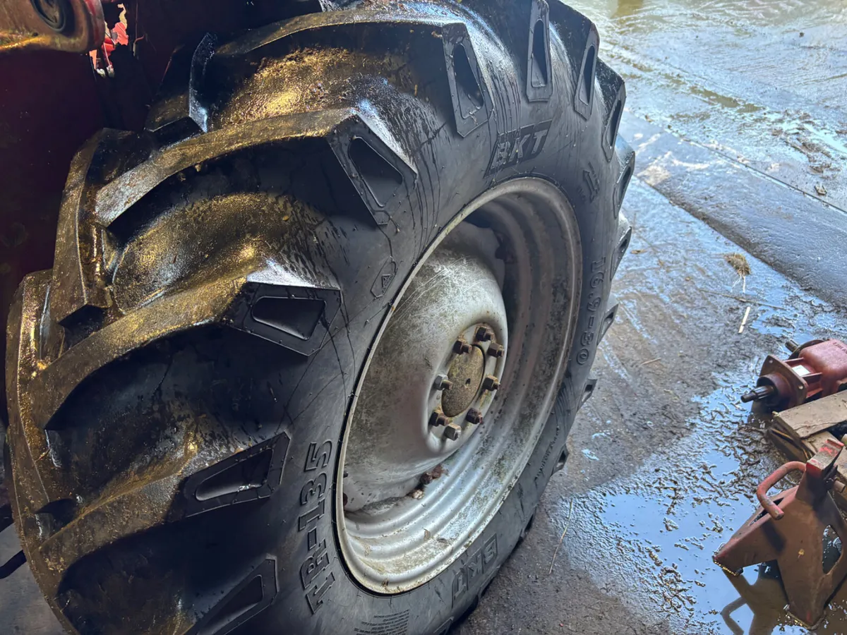 Set Of Massey Ferguson Wheels suit MF165 - Image 3