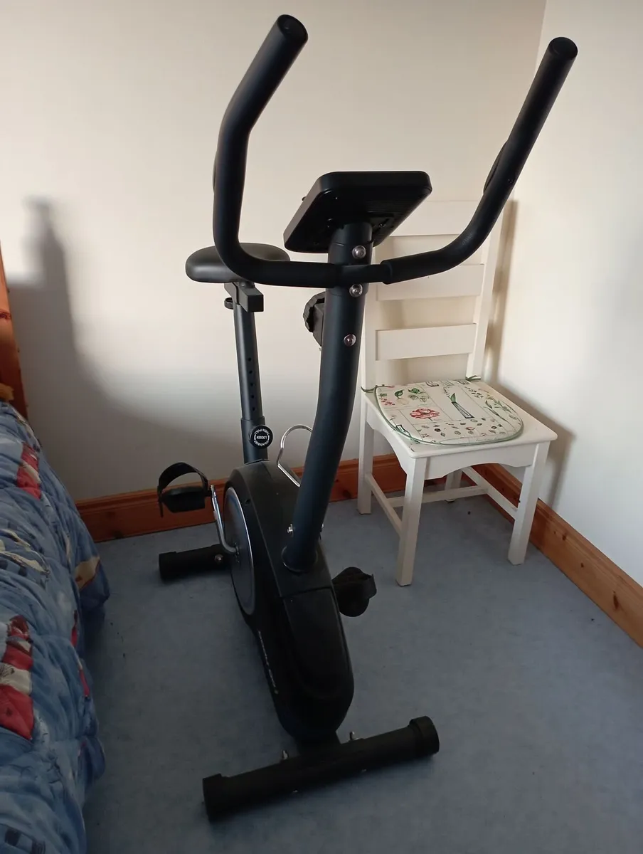 Exercise bike - Image 2