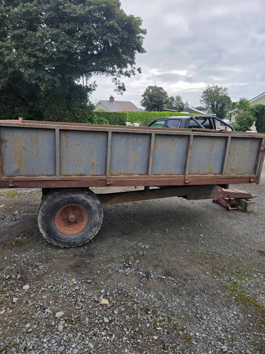 Tipping trailer - Image 1