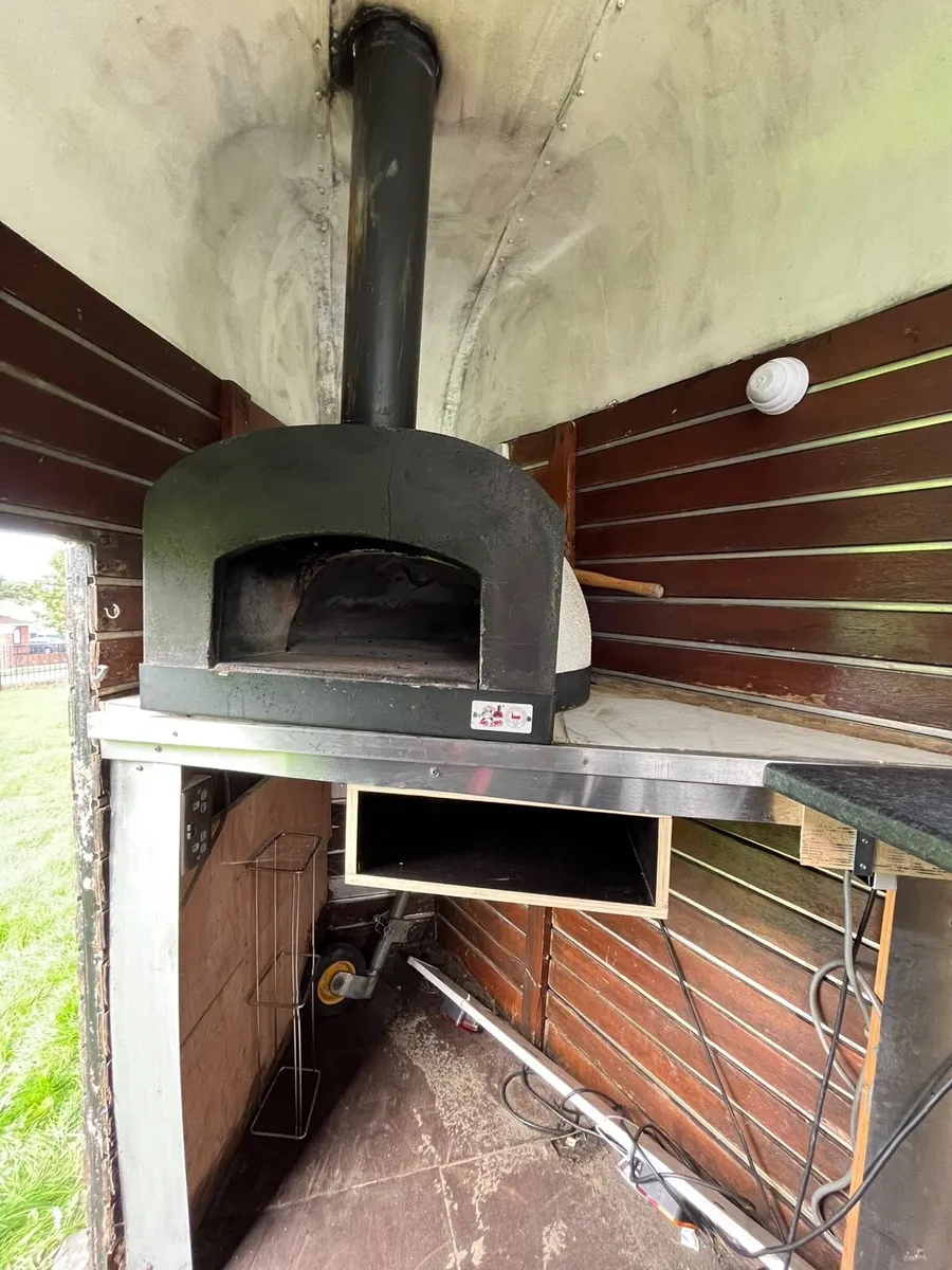 Pizza Food Truck - Image 3