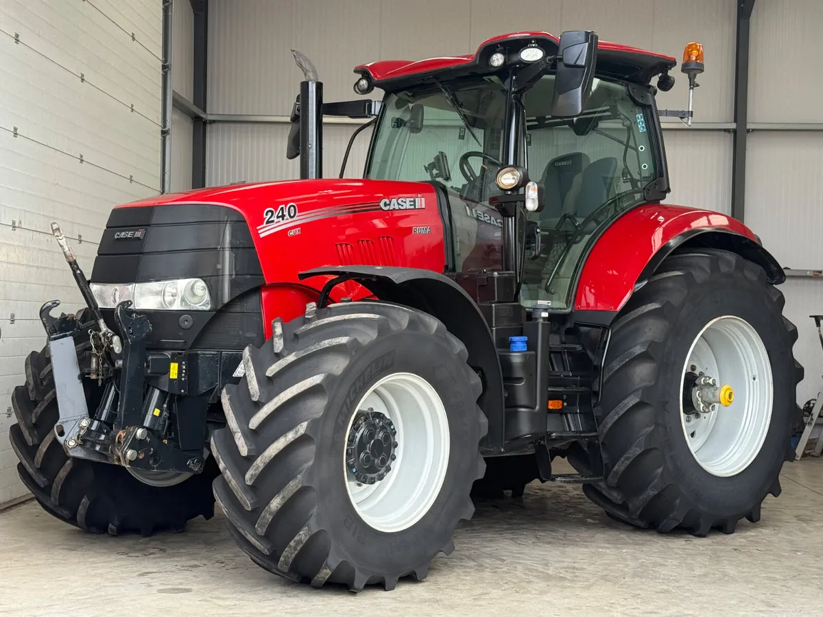 Case Puma 240 CVX ***Only 1700 hours!!*** - Image 1