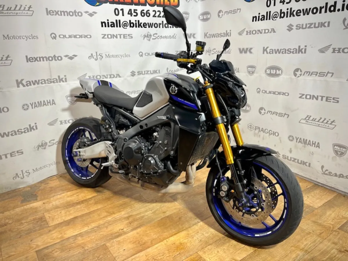 PRE-OWNED Yamaha MT09SP 2023 - Image 2