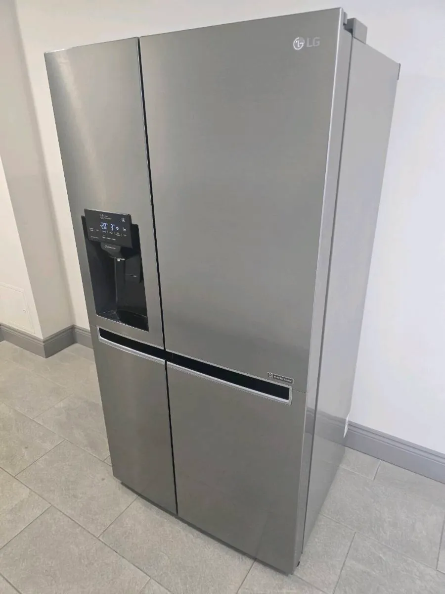 LG American Fridge Freezer - Image 1