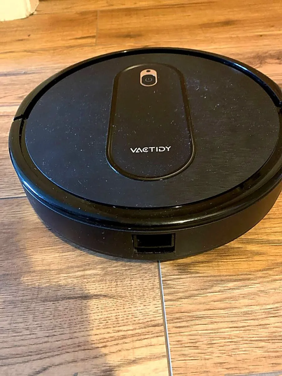 Robot Vacuum - Image 3