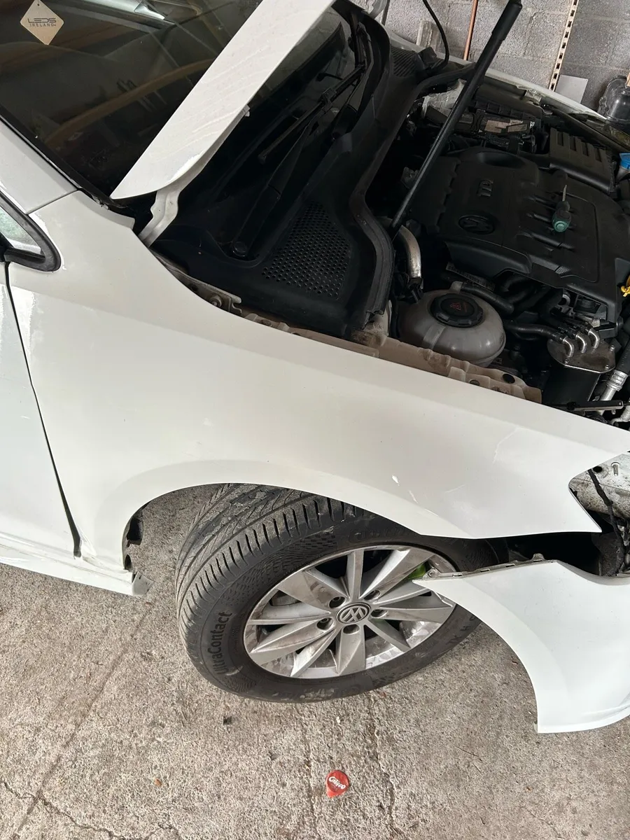 VW Golf MK7 Wing White - Image 2