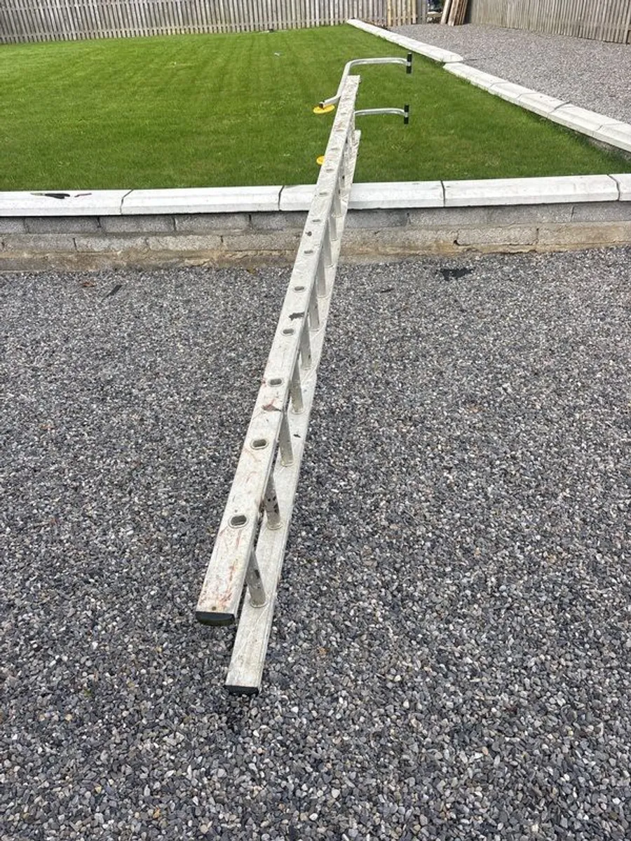 roofing ladder - Image 1