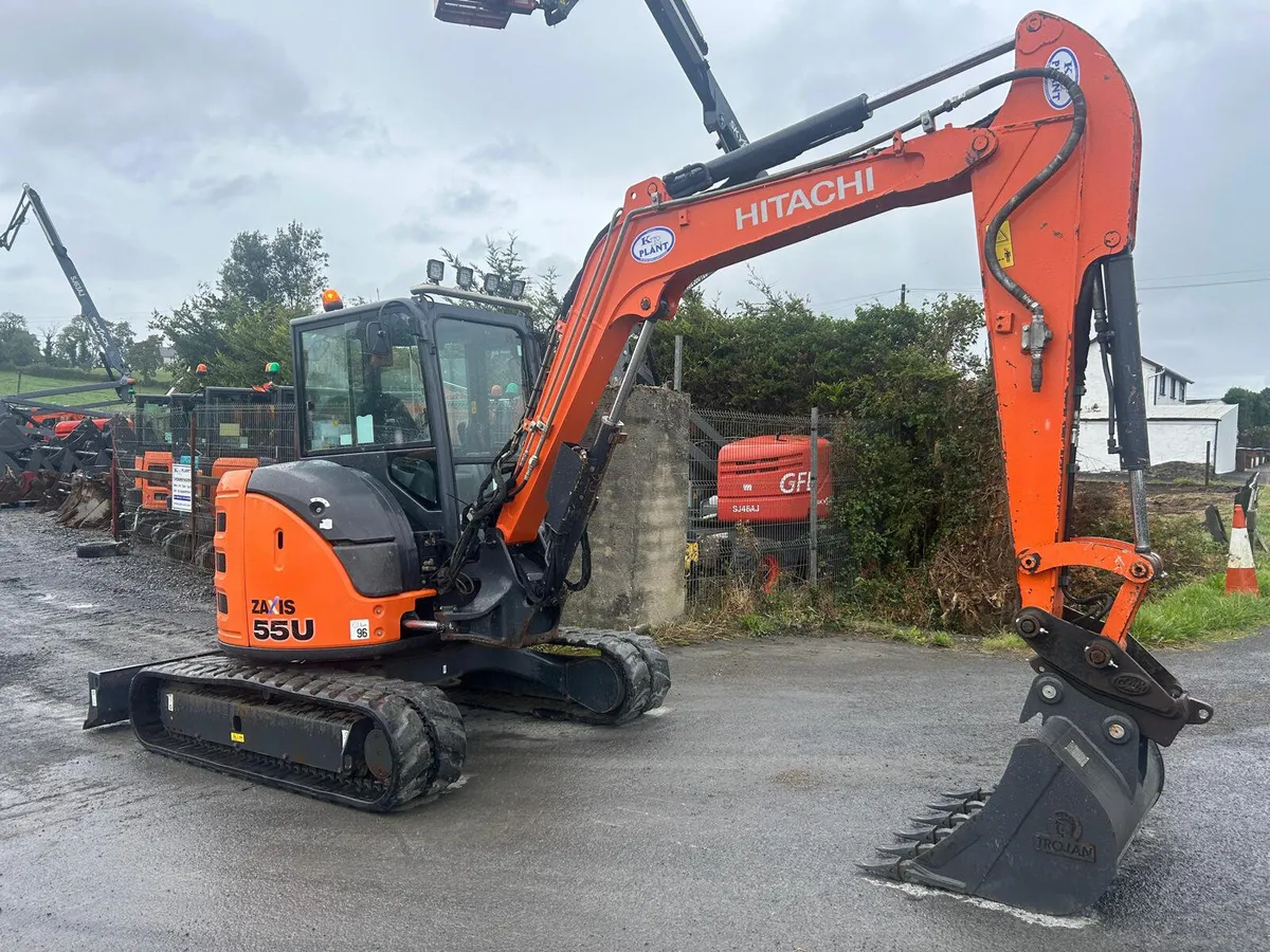 Year 2017 Hitachi ZX55U-5 - Image 4