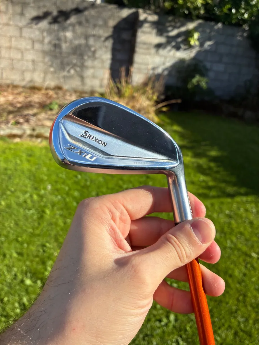 Srixon ZXiu 3 Iron/ Tour AD X-Stiff Graphite. - Image 1