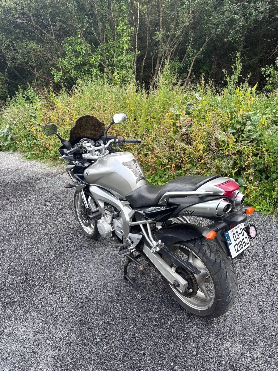 Yamaha FZS600 Fazer - Image 2