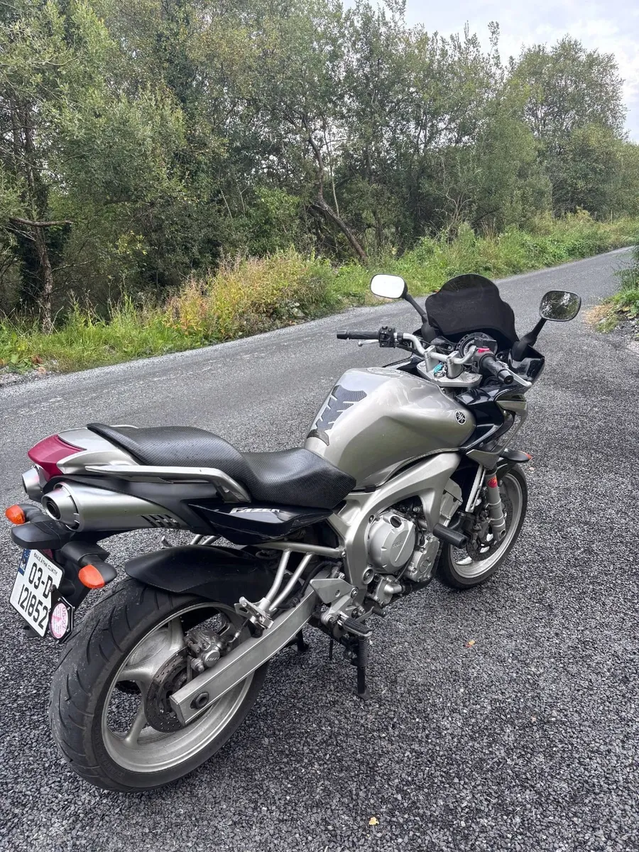 Yamaha FZS600 Fazer - Image 3