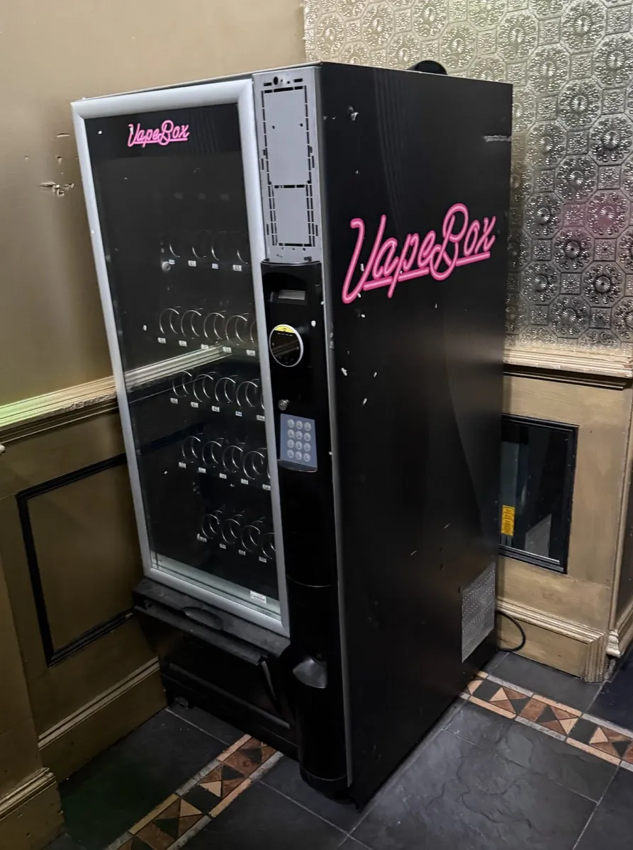 Commercial Vending Machine - Image 1