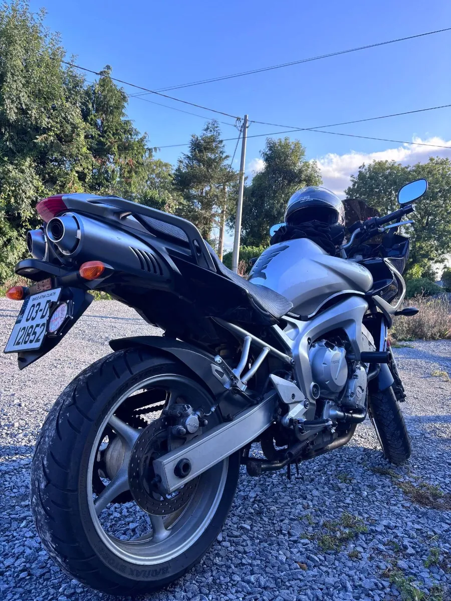 Yamaha FZS600 Fazer - Image 4