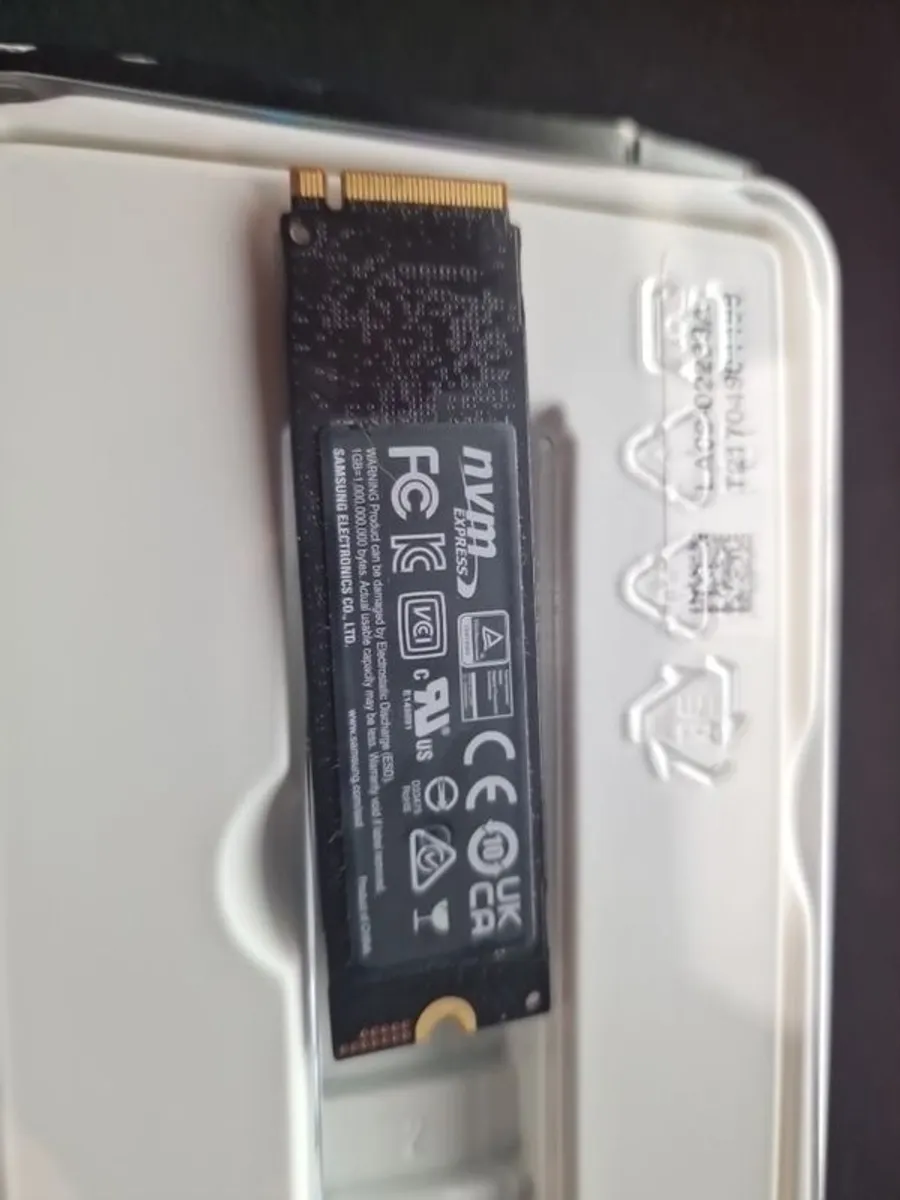 Samsung 970 EVO Plus 2TB NVMe 1.3% life used - Image 3