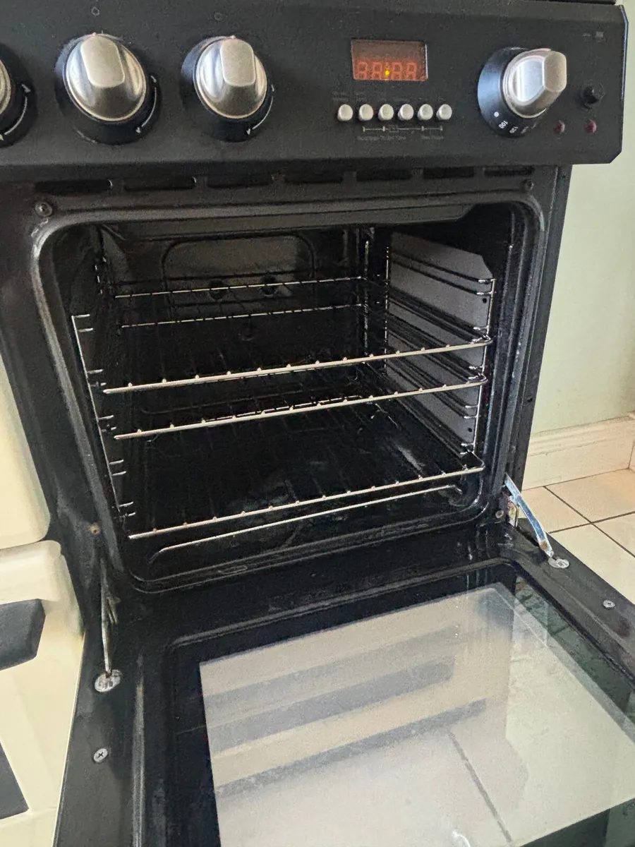 Double oven and hob - Image 4